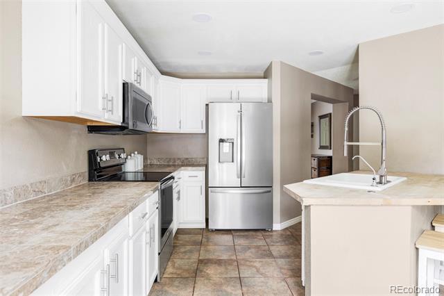 Building Photo - 9671 Whitecliff Pl