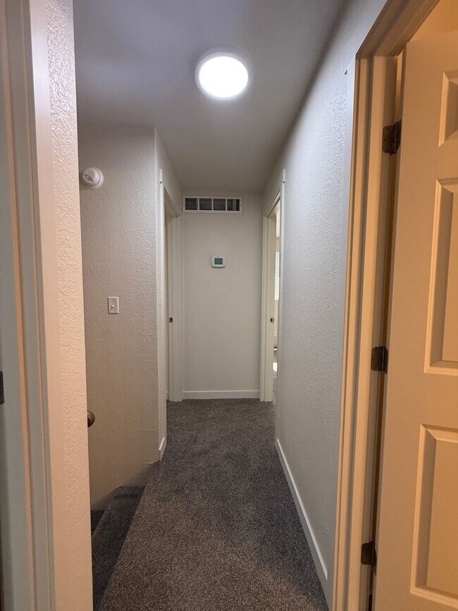 Building Photo - 371816