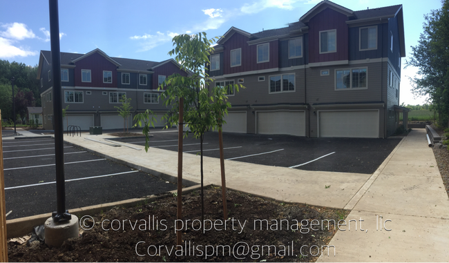 Building Photo - 1206 SW 53rd St