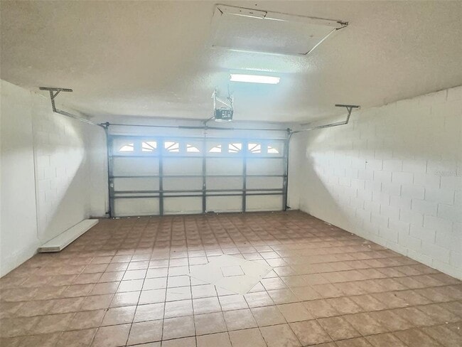 Building Photo - 3121 Arrow Dr