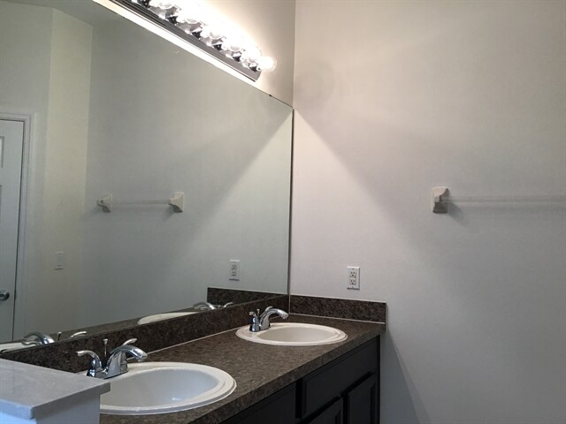 Building Photo - 15313 Stonebriar Way