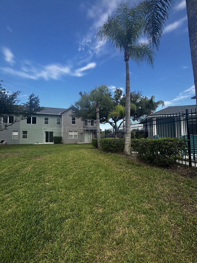 Building Photo - 10036 Moorshire Cir