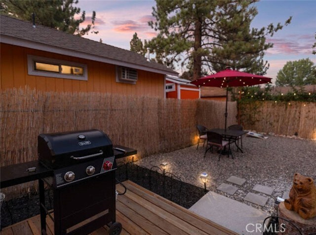 Building Photo - 1056 Sierra Ave