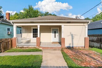 Building Photo - Beautifully Renovated 2 Bed / 2 Bath Home with Fenced Yard in Durham!