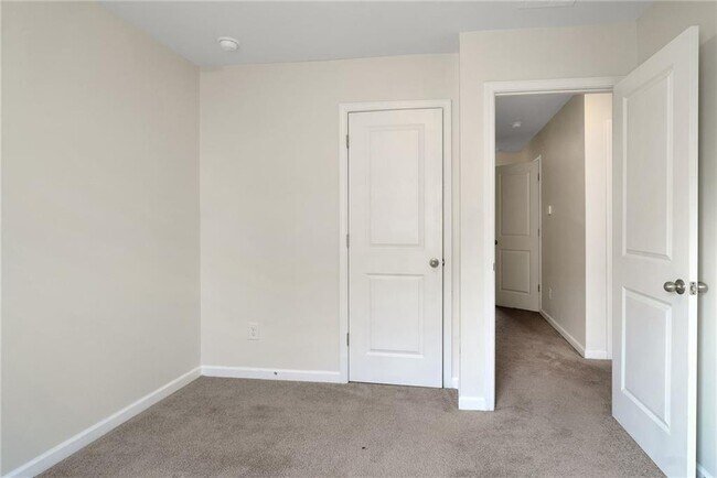 Building Photo - 6353 Mountain Home Way