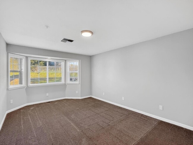 Building Photo - 2800 Roop Rd