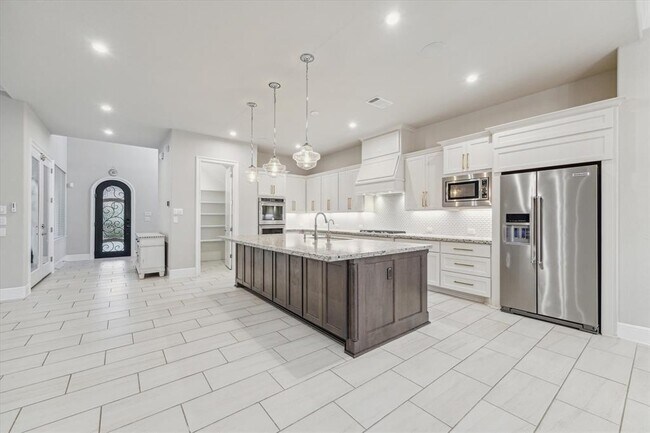 Building Photo - 3954 Kelley Pond Dr