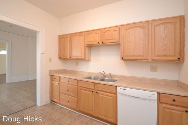 Building Photo - 3 br, 1 bath House - 1517 Pegram Street