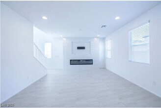 Building Photo - 10407 Sadie Blake Ave