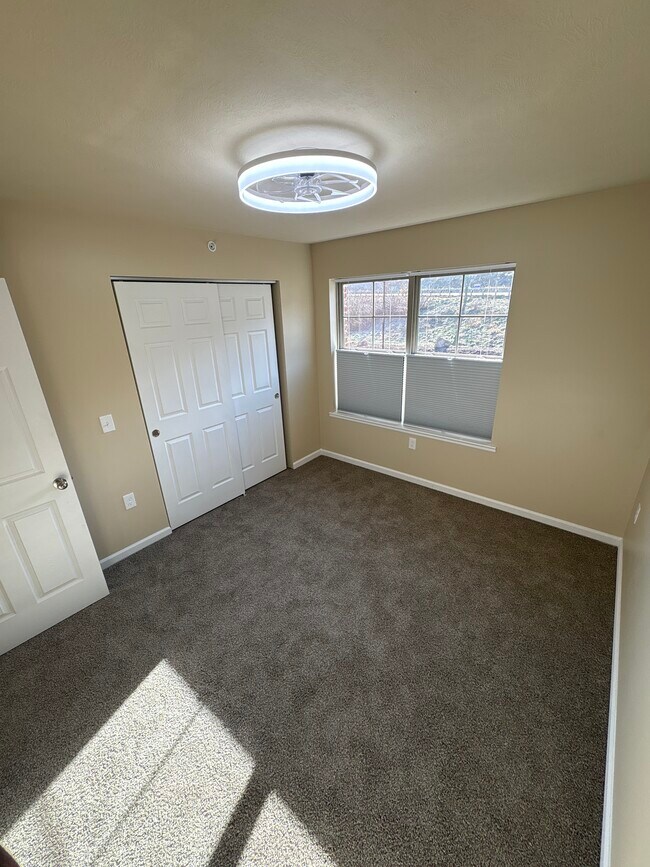 Building Photo - Kistler Place