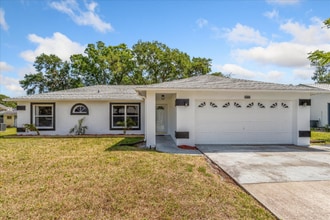 Building Photo - 311 Pine Tree Dr
