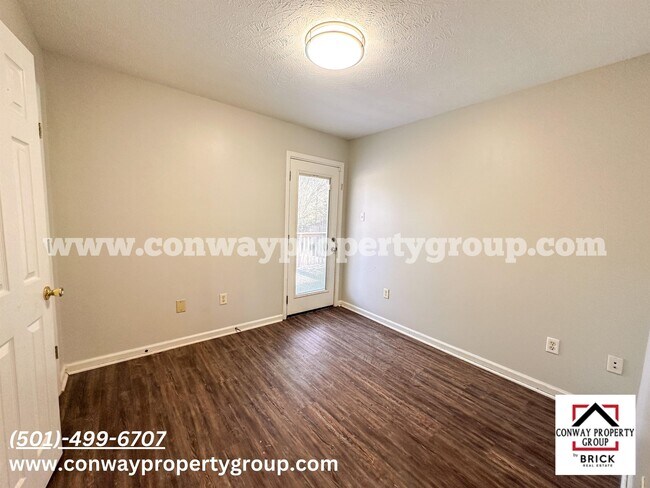Building Photo - 1440 Pyramid Dr