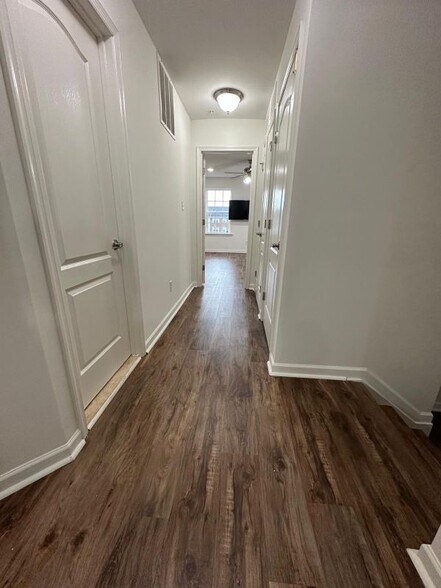 Building Photo - 7968 Quidditch Ln