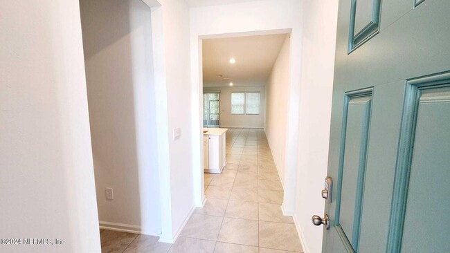 Building Photo - 307 Redbud Rd