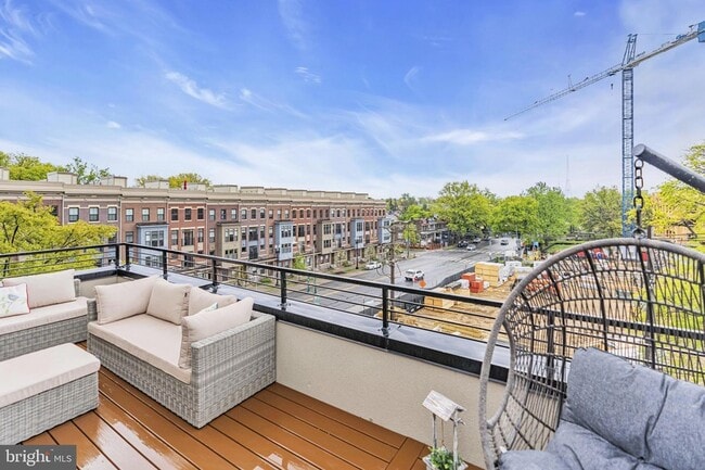 Building Photo - 1103 Fern St NW