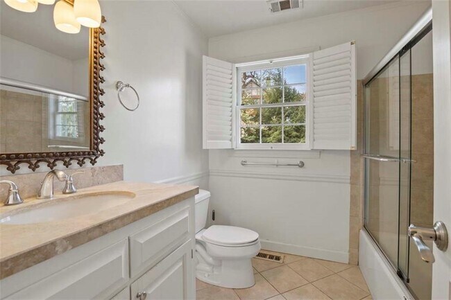 Building Photo - 1400 N Morningside Dr NE