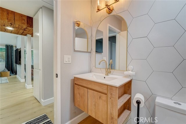 Building Photo - 5030 Kensington Way