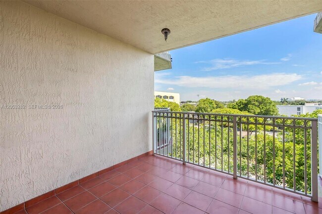 Building Photo - 1650 Coral Wy
