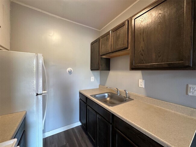 Building Photo - 1399 US-44
