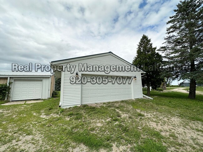 Building Photo - Peaceful 3 Bedroom, 2 Bathroom House for R...