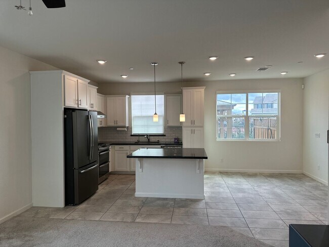 Building Photo - $500.00 off first full months rent