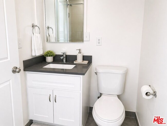 Building Photo - 5534 Bonner Ave