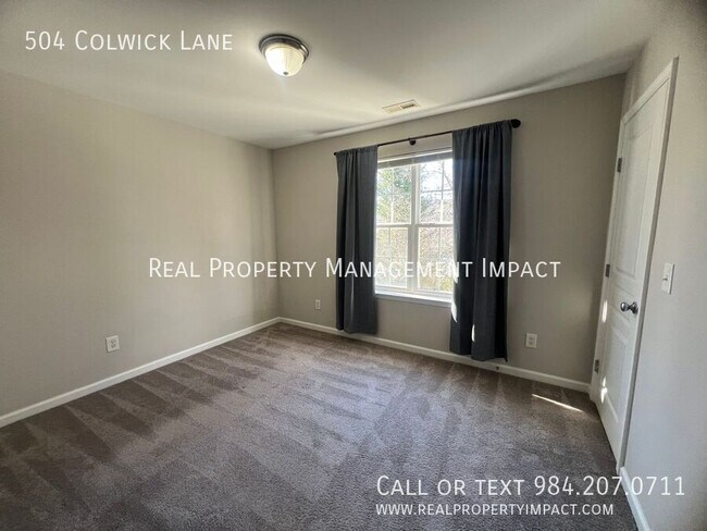 Building Photo - 504 Colwick Ln