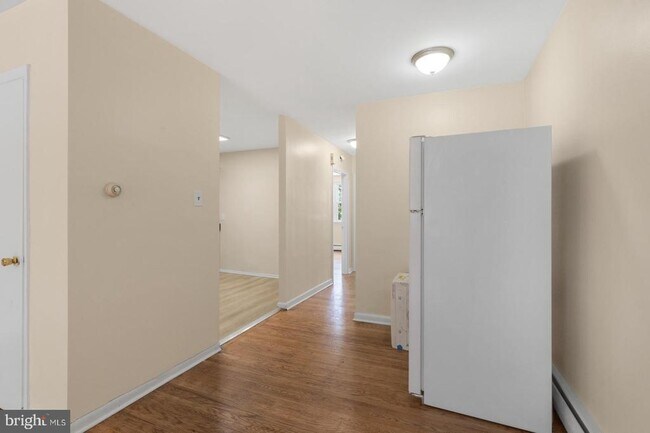 Building Photo - 5990 Henry Ave