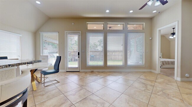 Building Photo - 29127 Crested Butte Dr