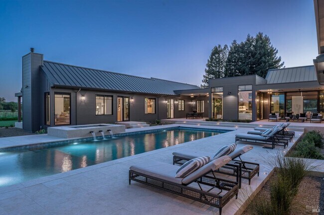 Building Photo - 601 Napa Rd