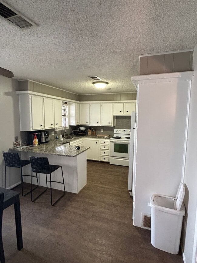 Building Photo - PRE-LEASING Fall 2026 in Lubbock – Close to Texas Tech University!