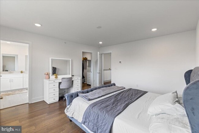 Building Photo - 122 ADA Hightower Ave