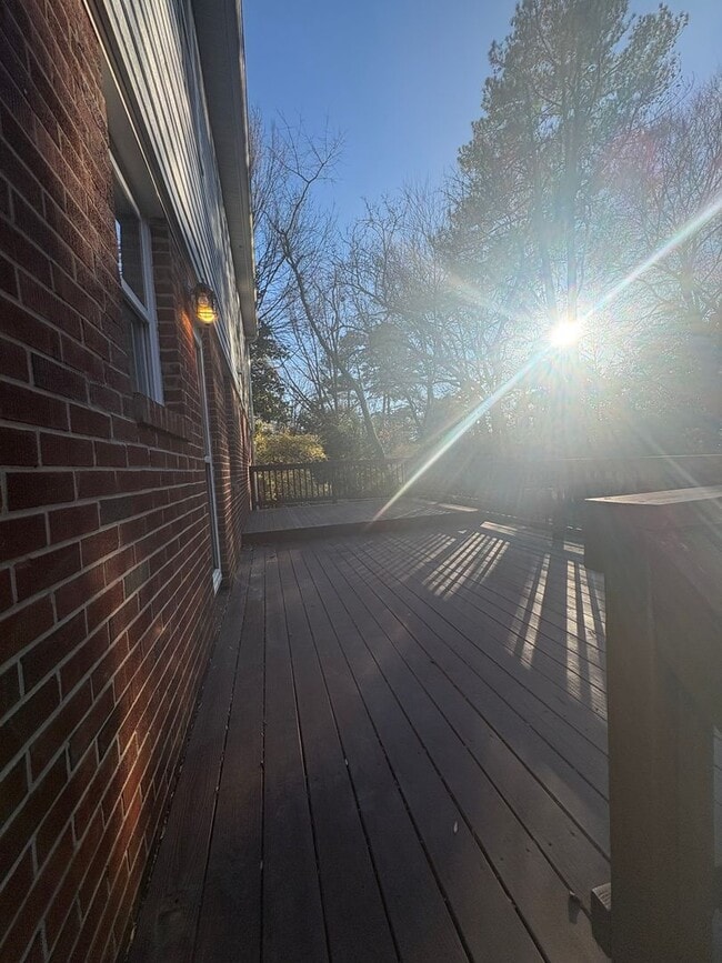 Building Photo - 1414 Ashburton Rd