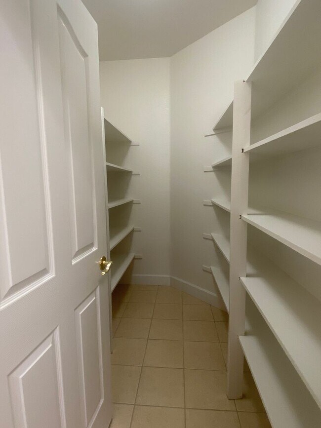 Building Photo - AVAILABLE BY 1/1/26 - ELEGANT AND SPACIOUS 4 BED, 4 BATH 2 STORY HOME WITH VIEWS OF EL DORADO HILLS