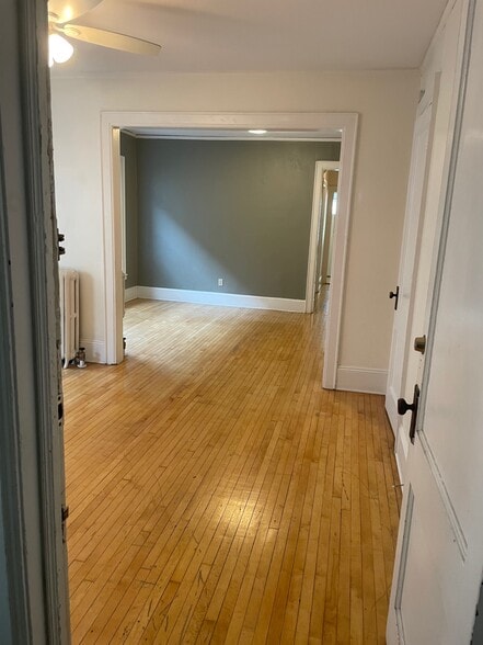 Building Photo - 1228 E Brady St