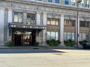 Building Photo - 401 10th St