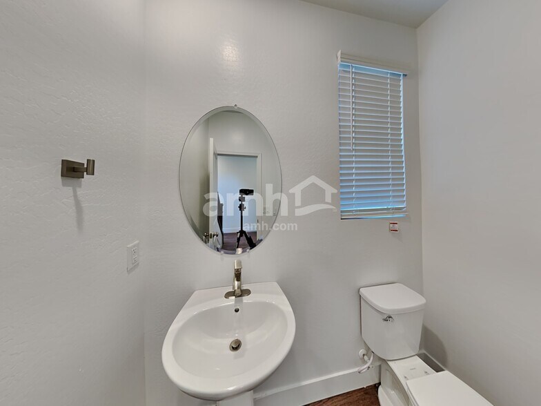 Building Photo - 21412 S 231st Way