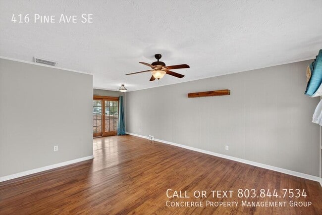 Building Photo - 416 Pine Ave SE