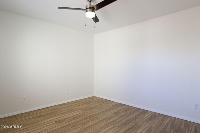 Building Photo - 2429 N 83rd Dr