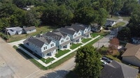 Building Photo - 726 S Weenonah Ave