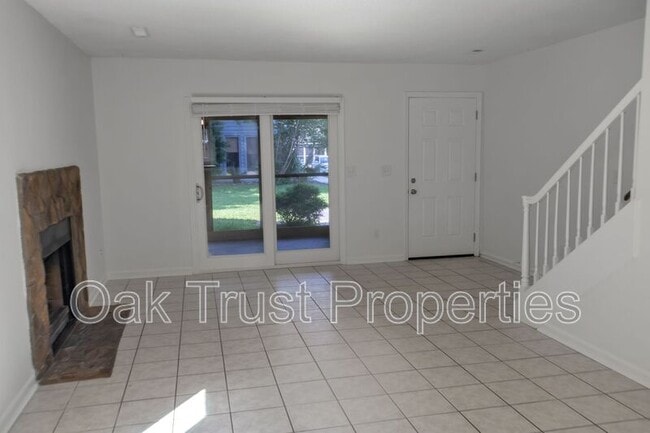 Building Photo - 4407 Great Oak Dr