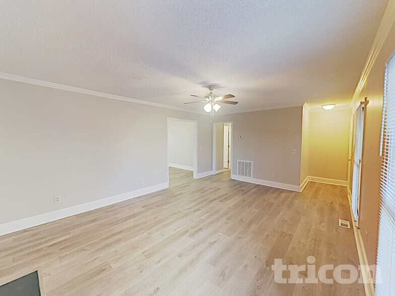 Building Photo - 209 Tavern Fare Rd