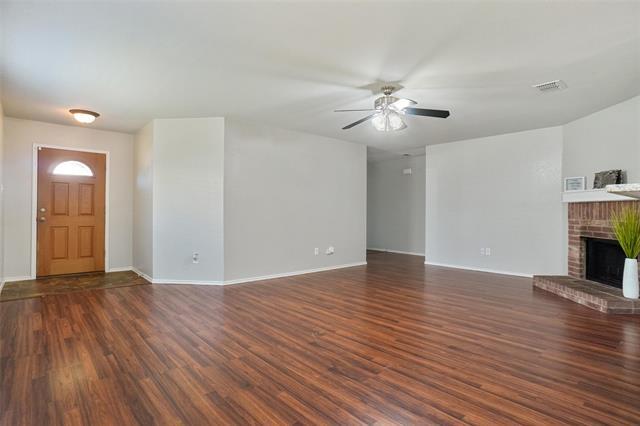 Building Photo - 813 Crystal Dr