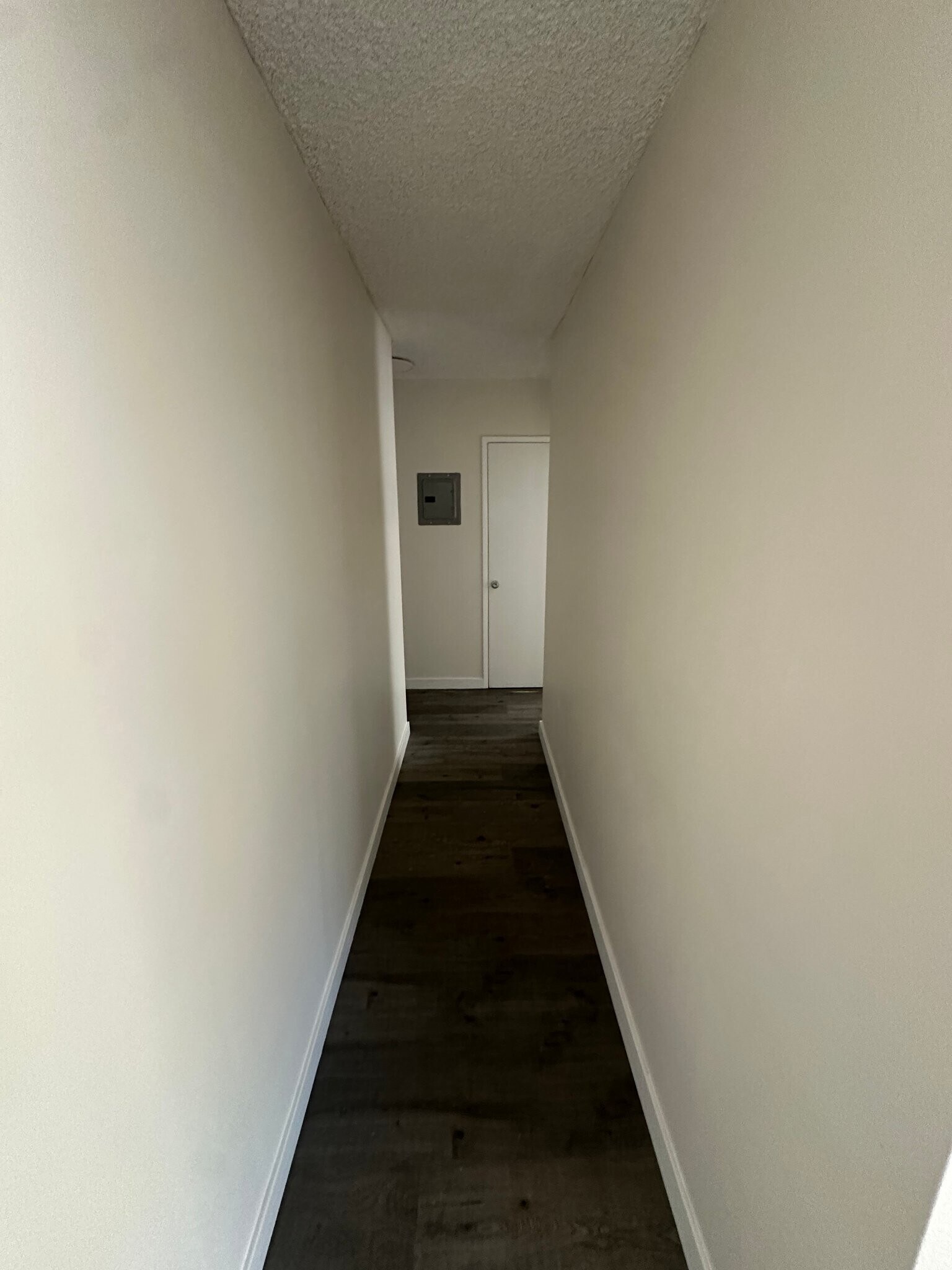 Building Photo - 8024 Owensmouth Ave