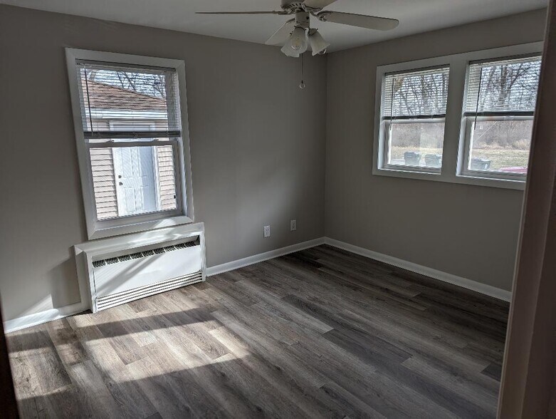 Bedroom 1 - 1 Stone Ave