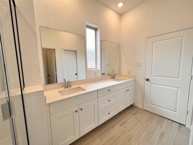 Building Photo - 27023 Golden Isle Ln