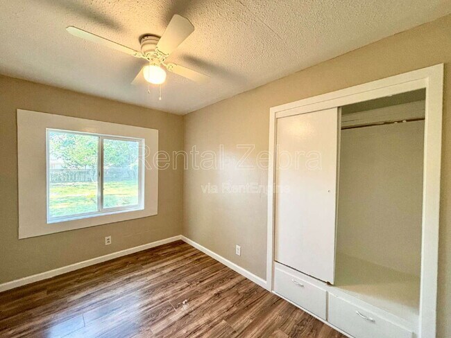 Building Photo - 1531 Marguerite St