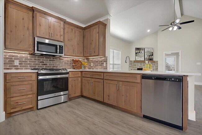 Building Photo - Move In Special - Brand New Spacious 4-bedroom, 2-bathroom Wolfforth Haven