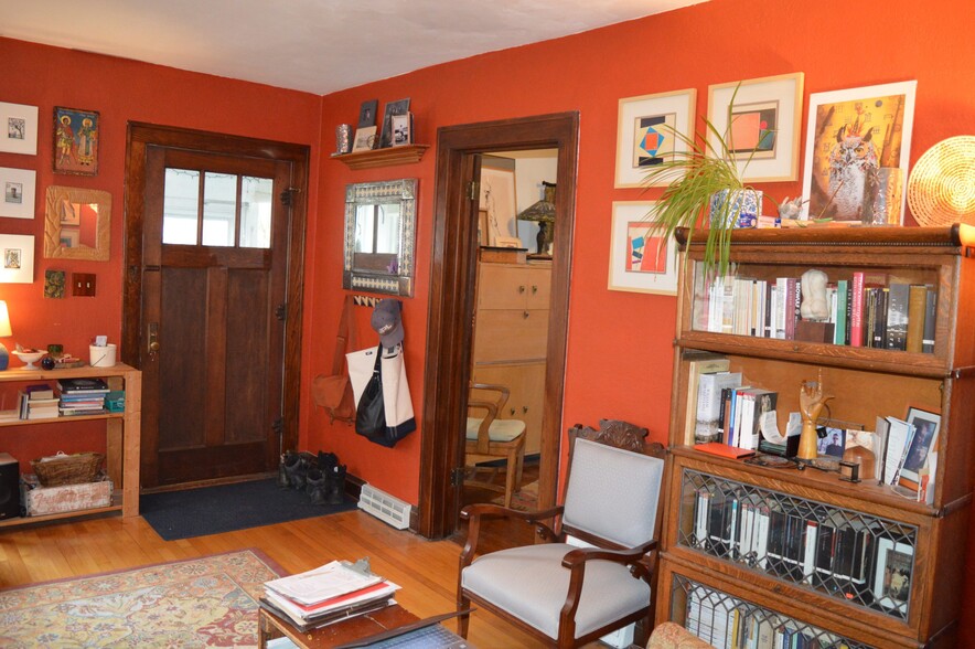 Building Photo - 2630 Hoard St