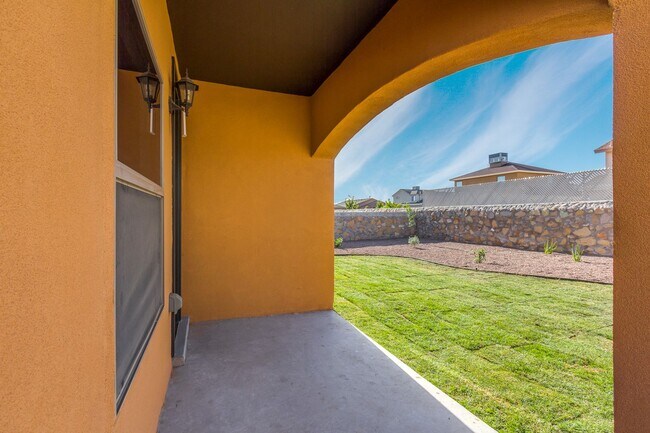 Building Photo - Home For Rent - Beautiful 4 Bedroom Home in Tierra Del Este Subdivision w/ Refrigerated Air!